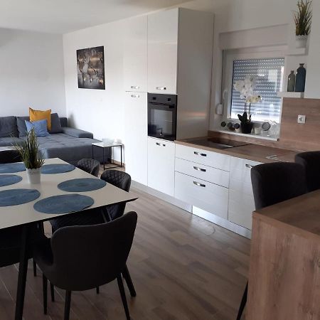 Adria-Appartment-Island-Vir #Sea #Beach #Wifi #Privateparking #Netflix Luaran gambar
